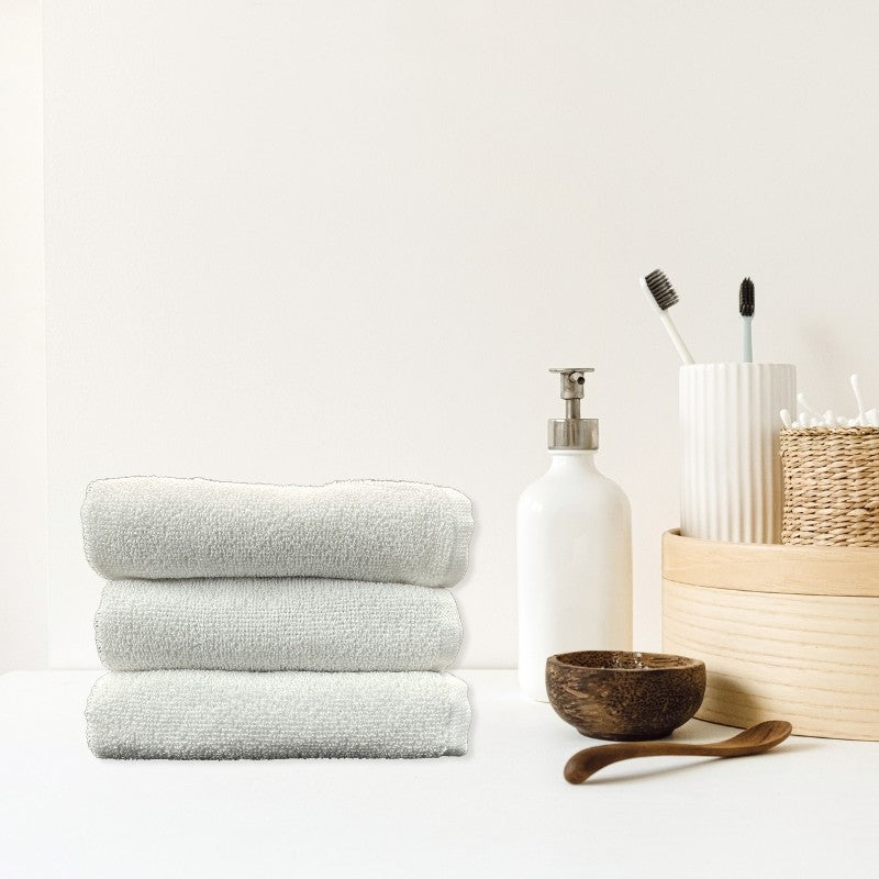 Set of three towels - white 30x50 cm