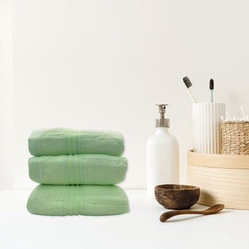 Set of three towels - green 30x50 cm
