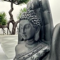 Feng shui figurine - Buddha on palm